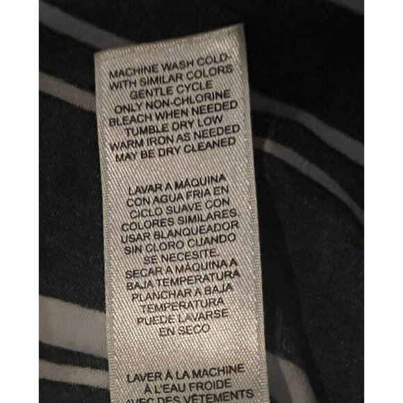 Chicos Top Women’s Sz Chicos Size 1 Pullover 3/4 Sleeve V Neck Crisscross Stripe - Picture 7 of 11